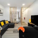 #304 House 公寓